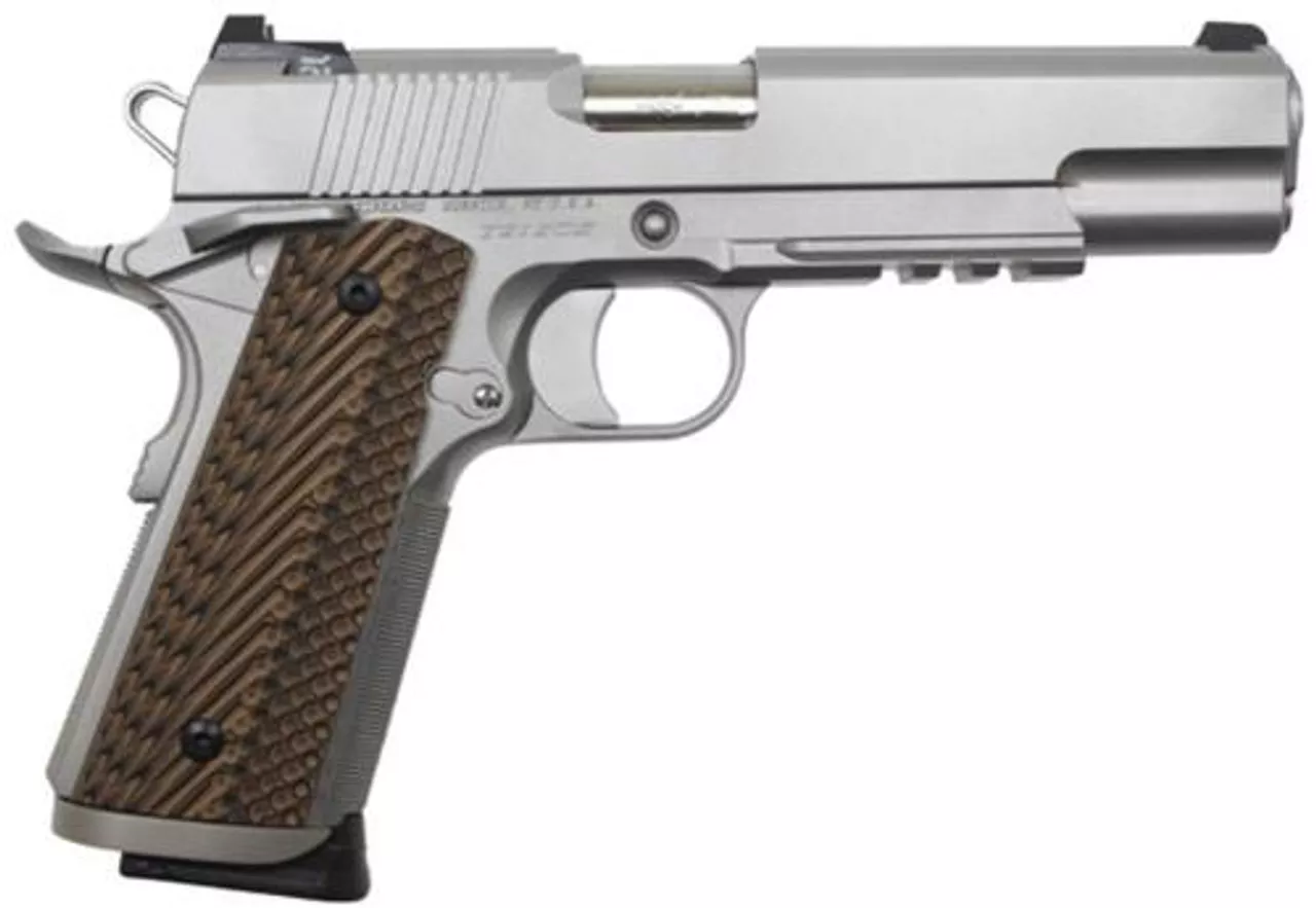 Dan Wesson Specialist .45 ACP, 5″ Barrel, Stainless Steel, G-10 VZ II Grips, Night Sights, 8rd
