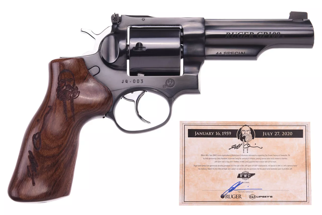 Ruger GP100 Jeff Quinn Limited Edition .44 Special, 4.2″ Barrel, Hogue Walnut Grips, Polished Blued, 5rd
