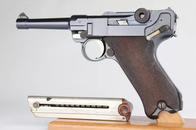SOLD - Minty Commercial DWM Luger (73181 - 11872)
