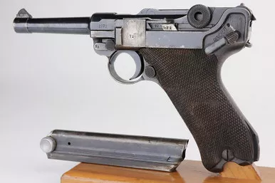 SOLD - Rare 1939 Police Eagle/C Mauser Banner Luger - Matching Mag