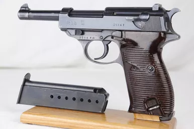 SOLD - Walther P.38 - ac 43 (2514f - 07982)
