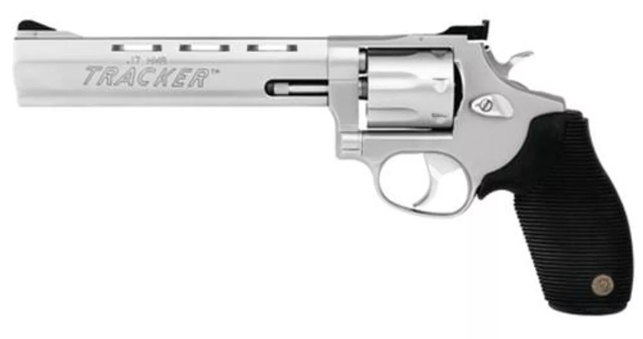Taurus 17 Tracker 17 HMR. 6.5″ Barrel, Adjustable Sight, Ribber Grip Overlay, Matte SS, 7rd