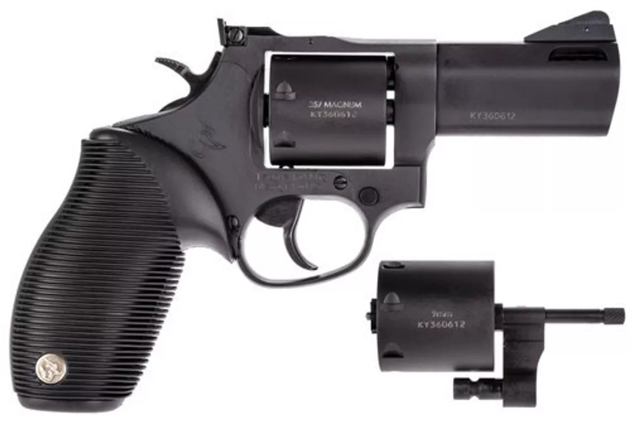Taurus 692 Standard, .38 Special / .357 Mag / 9mm, 3″ Barrel, 7rd, Black